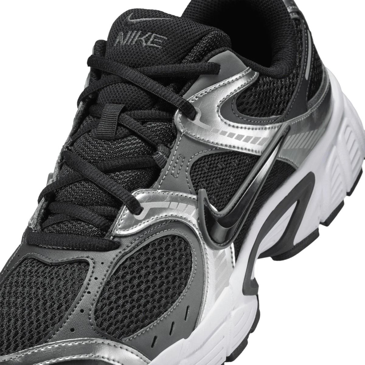 Nike Avalynė Vyrams Nk V5 Rnr Black Grey HJ5228 004 | Sportsman.lt
